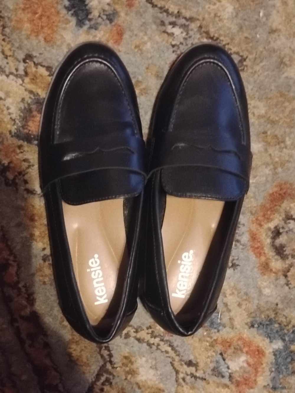 Kensie Women's Black Smooth Leather Penny Loafers